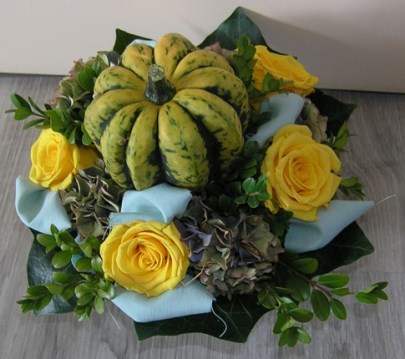 Foto van een bloemstuk gemaakt bij Bloemschikken bij Mirian